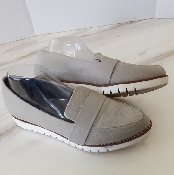 DR. SCHOLL'S IMAGINE GRAY VEGAN LEATHER LOAFER SZ 10 - Picture 4 of 8